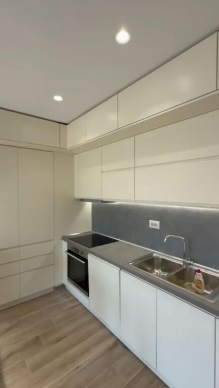 Qera | Apartament 2 + 1 | Rruga e Dibrës | 1000 €/muaj i diskutueshem