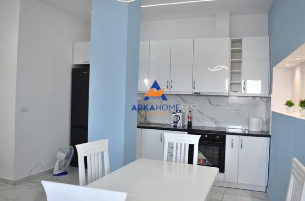 JEPET APARTMENT ME QERA 1+1+BALLKON "SELVIA, RRUGA SIRI KODRA" 70.000 LEKE