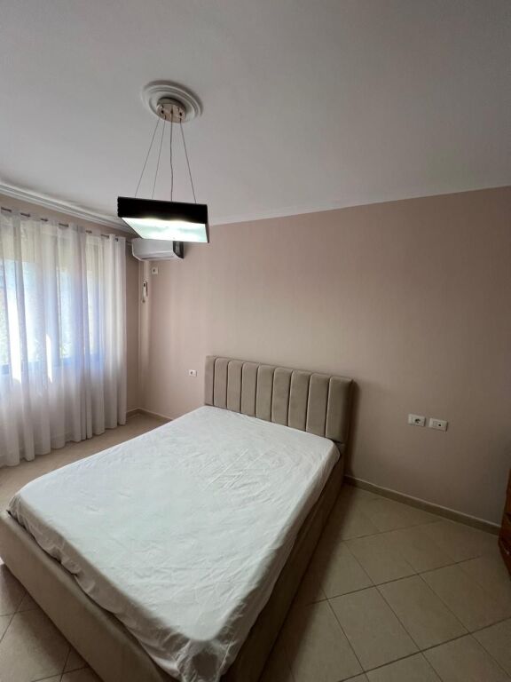 Apartament per qera 1+1 te Stadiumi Dinamo