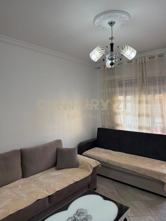 Apartament 1+1 me Qira në Vijën e Parë me Detin ne Plazh, Durres !