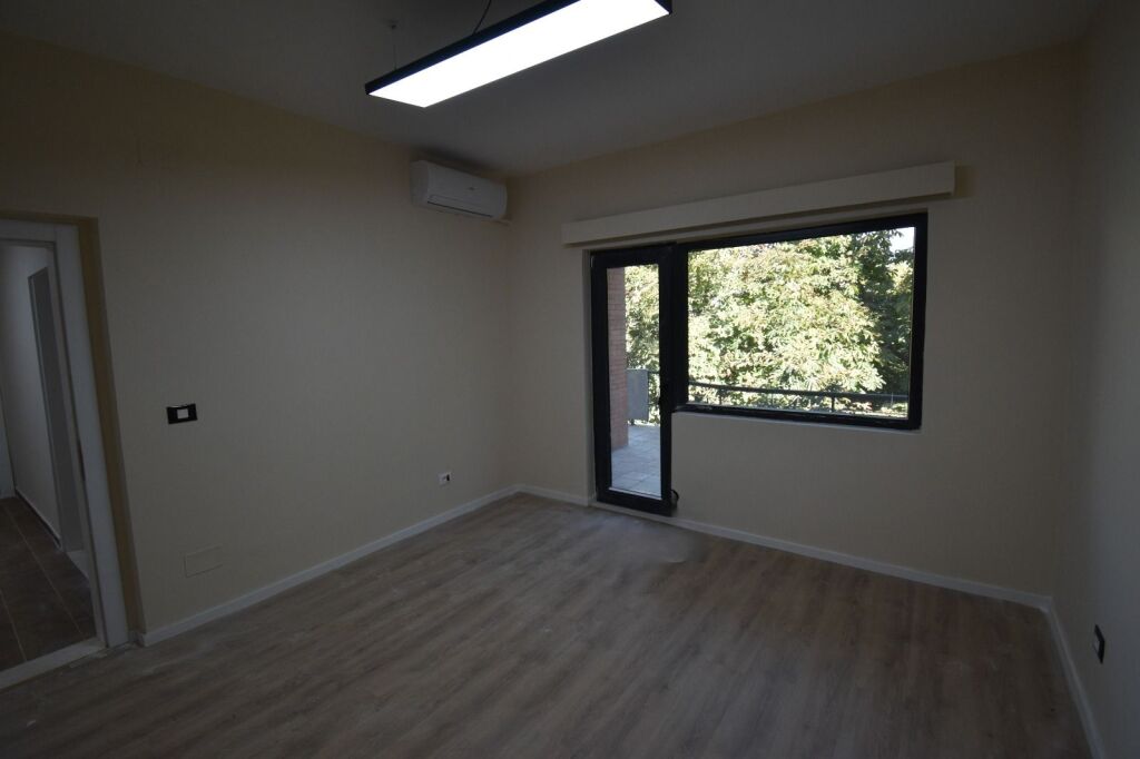 Jepet apartament 2+1 me qira ne Bllok