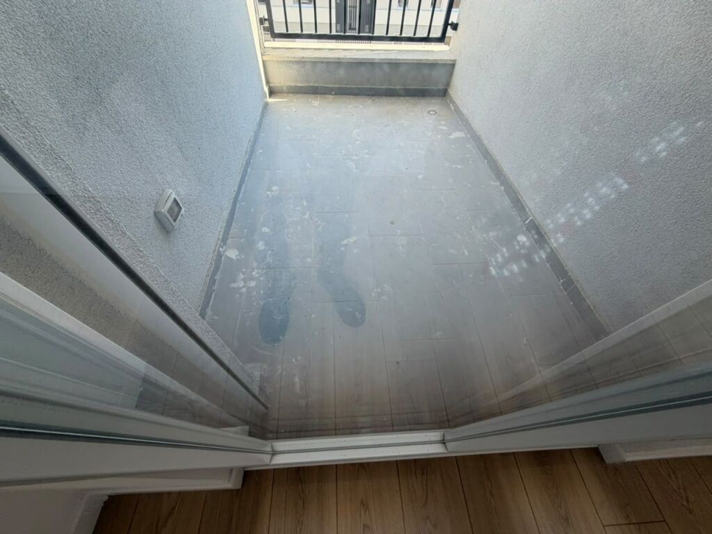 🏡 Shitet apartament 1+1 – Univers City, pranë QTU