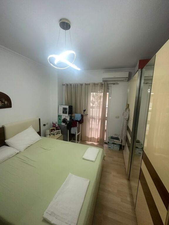 SHITET APARTAMENT 2+1 KOMUNA E PARISIT 20.000.000 LEKE FH-98380