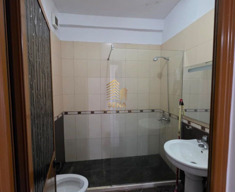 For rent, 2+1+balcony apartment, Zoological Garden, 60,000 Lek/Month