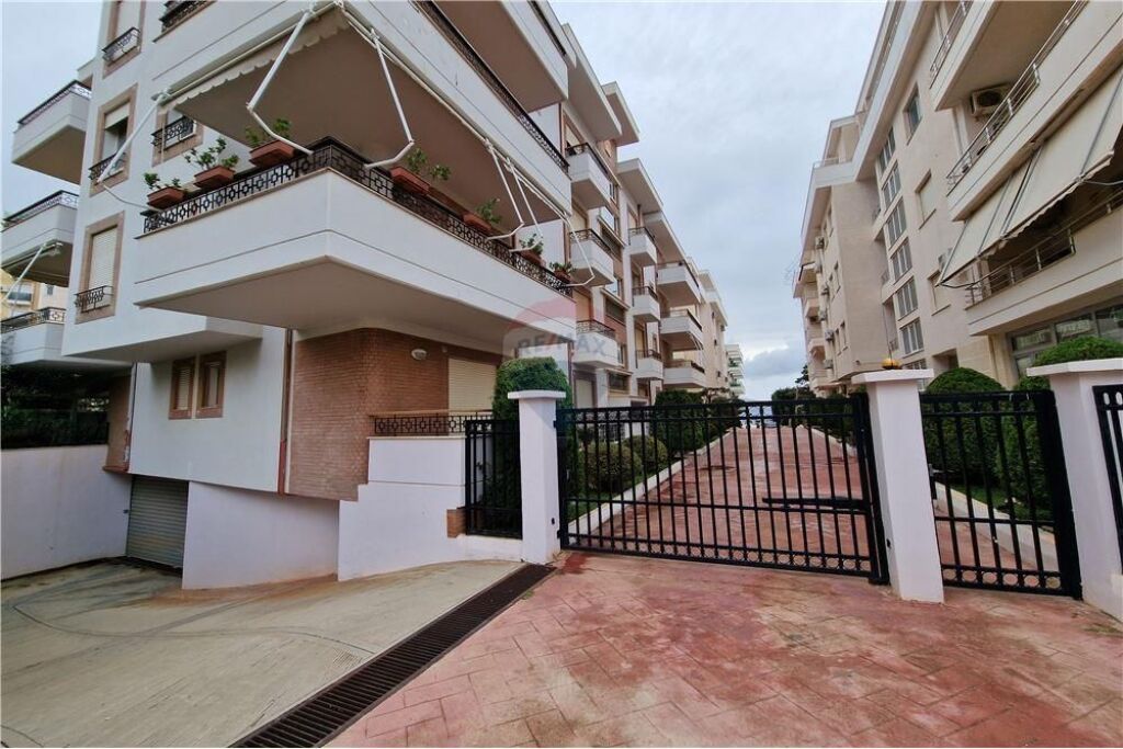 🏡 APPARTAMENTO DI LUSSO 2+1 CON VERANDA IN VENDITA – UJI I FTOHTË, VALONA! ✨
