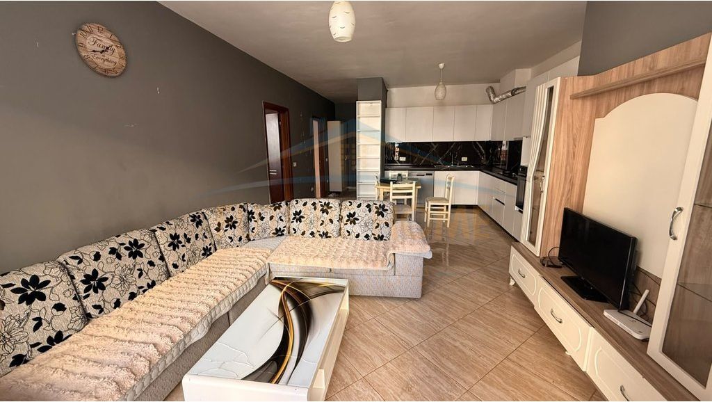 For sale, 2+1+2 apartment, Fratari Complex, New Ring Road    15,800,000 Lekë