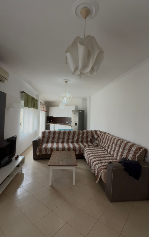 Shitet apartament 2+1 pranë Credins Bank, Ali Demi.