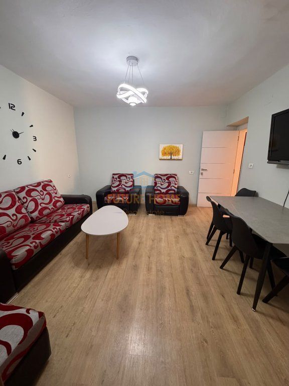 Shitet, Apartament 2+1, Ish-Tregu Elektrik, Tiranë