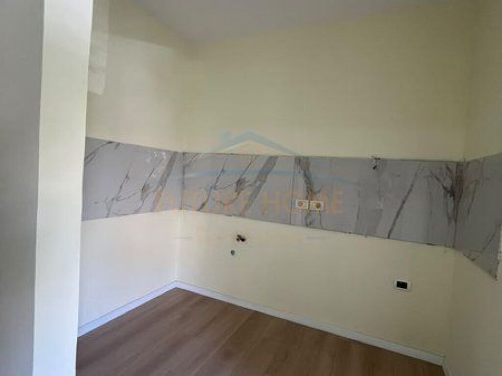  Shitet, Apartament 1+1,Rruga Irfan Tomini, Tiranë