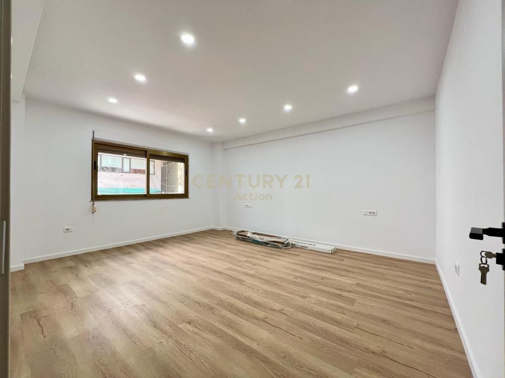 🏢 FOR RENT, OFFICE SPACE - 📐 120 m2, WILSON SQUARE‼️  90,000 lek
