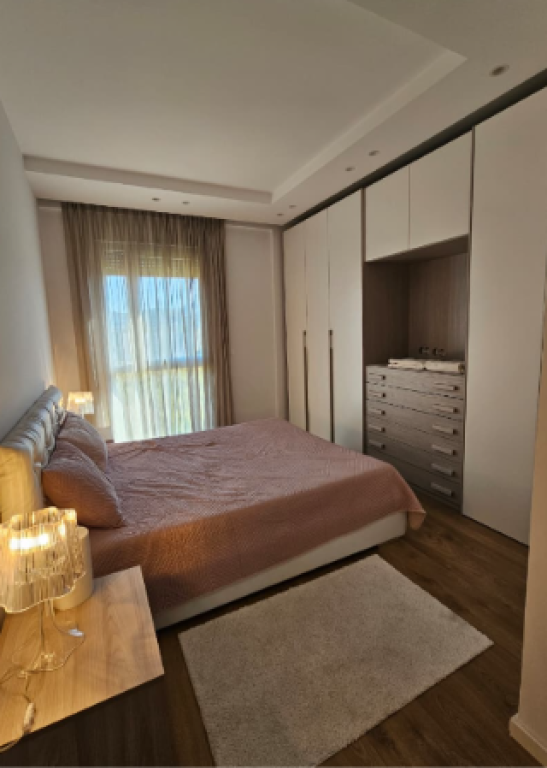JEPET ME QIRA APARTAMENT 2+1+2 | PRANË TEG