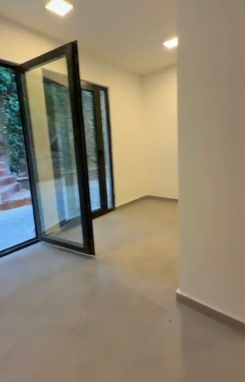 2+1+2+Verande apartment for sale at Kodra e Diellit , near the Eleonor Foundation .