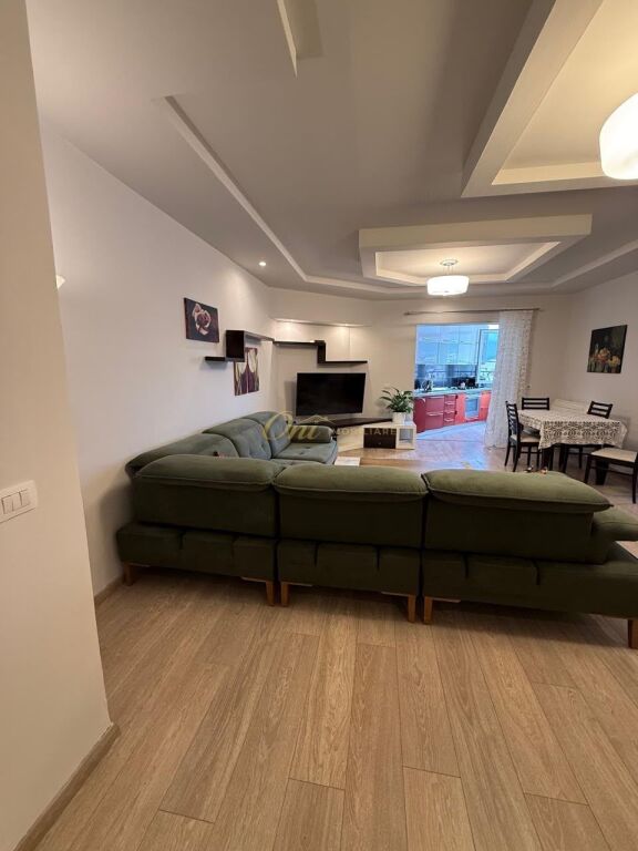 PARKU OLIMPIK APARTAMENT PER SHITJE 2+1