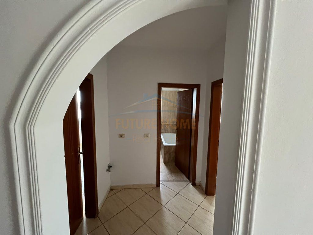 In vendita, Appartamento 2+1+2, Selite, Tirana.