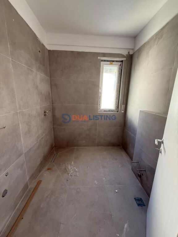 SHITET SUPER APARTAMENT 2+1+2 + POST PARKIMI Paskuqan, Tiranë