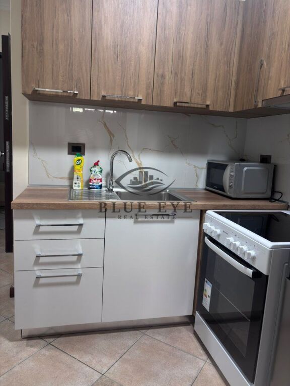 Apartament 2+1 Me Qira në Stacionin e Trenit, Durrës