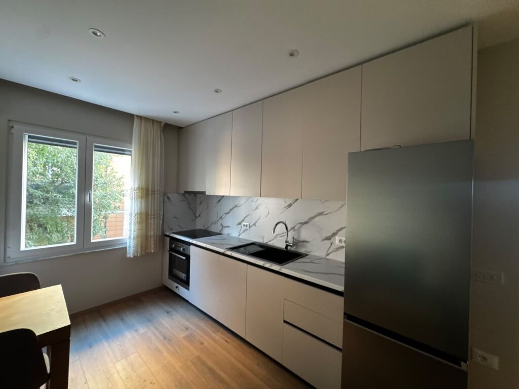 JEPET ME QIRA APARTAMENT 2+1, RRUGA VASO PASHA, TIRANE