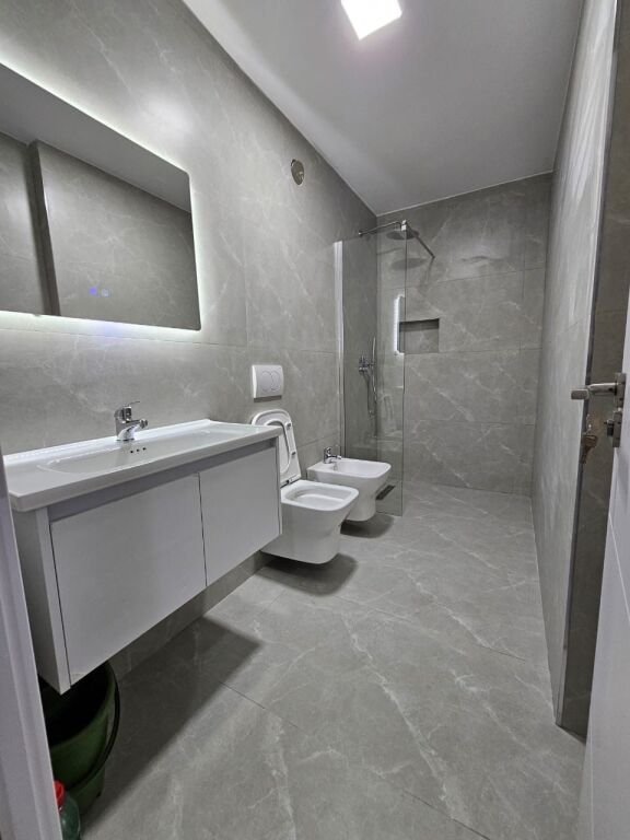 Apartament per shitje 1+1 perballe Delijorgjit