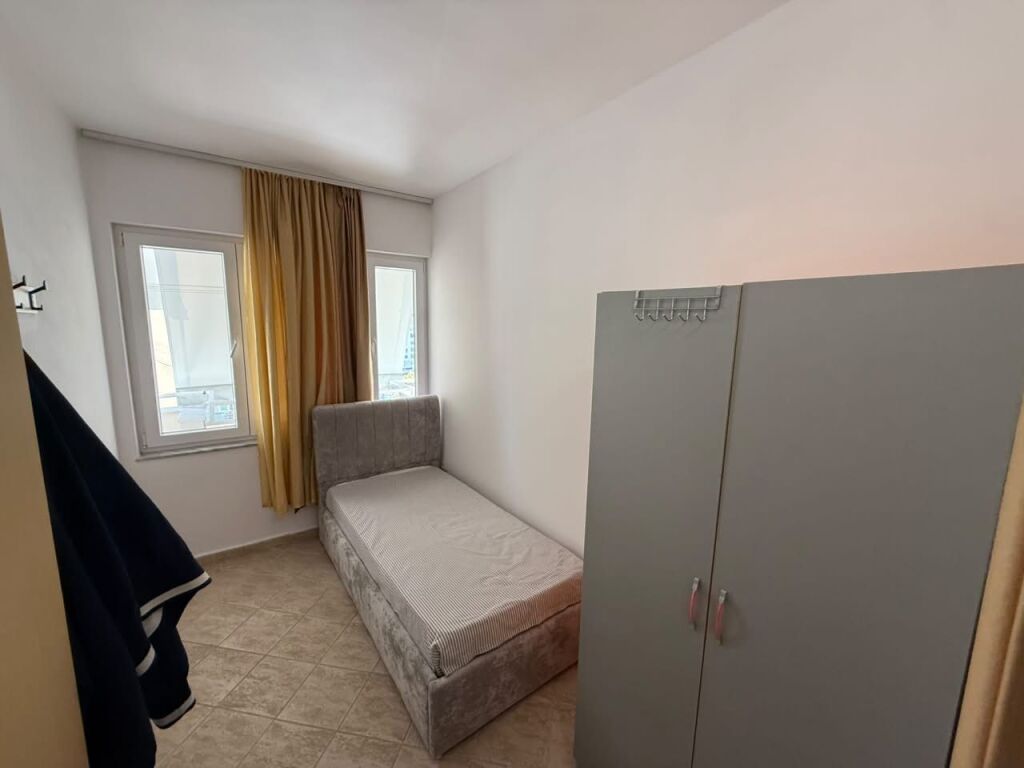 📣 AFFITTO Appartamento 2+1 📍 Vicino a 21-Dhjetori, Dietro Square 21 ✨