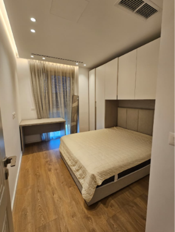 JEPET ME QIRA APARTAMENT 2+1+2 | PRANË TEG