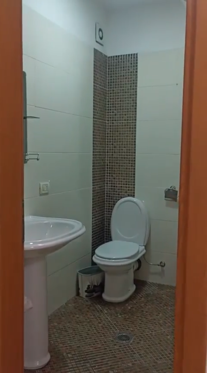 Apartament 2+1 per qera ne Fresk !