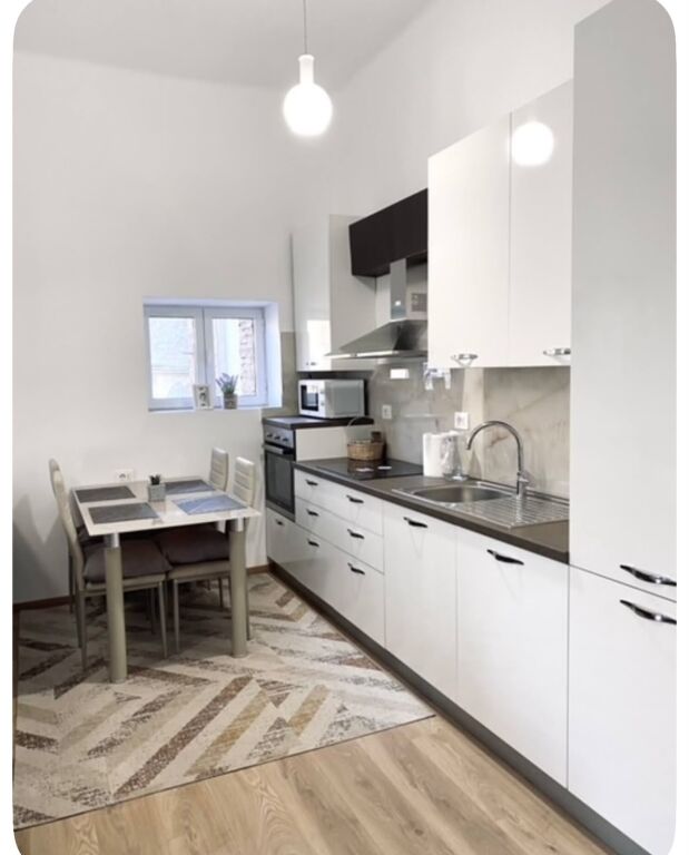 Appartamento in affitto 1+1 📍Via Durazzo, vicino all’hotel Colosseo