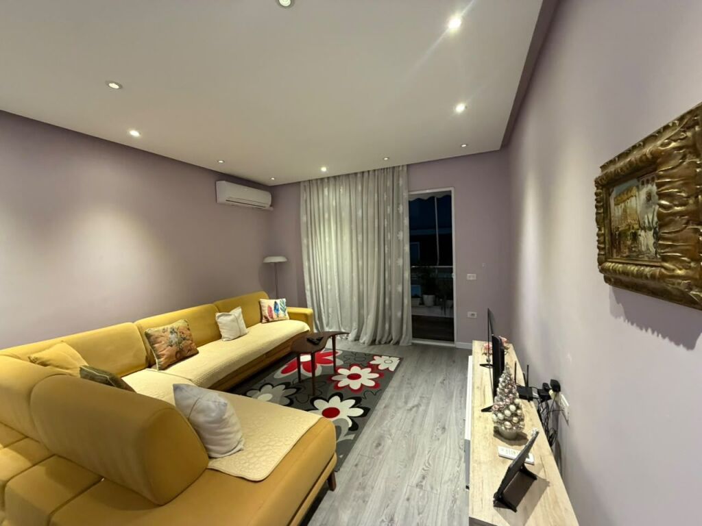 Apartament 2+1+2 m qira, Fresk