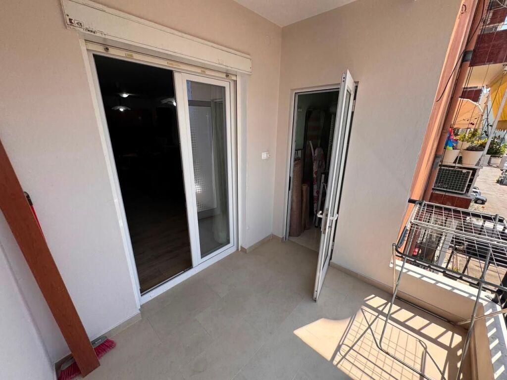 2+1,Paris Commune,800 euros