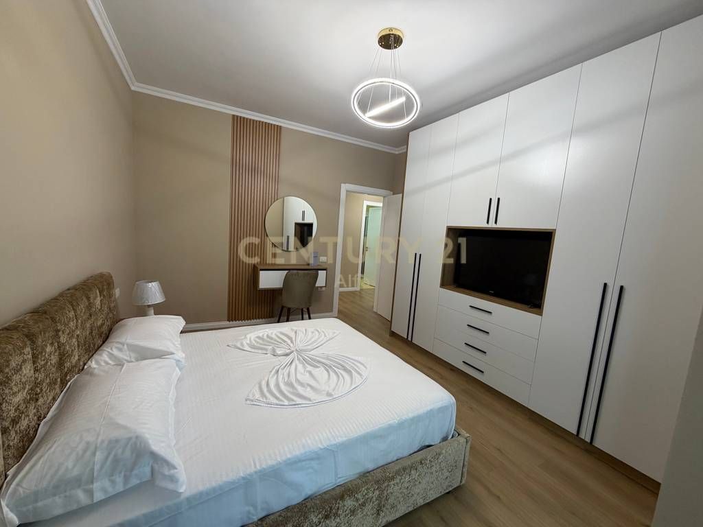 Appartamento 2+1+2 in Affitto presso il Giardino Botanico | Appena Arredato + Parcheggio Incluso