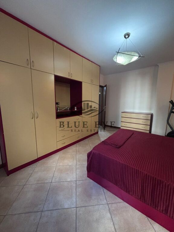 Apartament 2+1 Me Qira në Stacionin e Trenit, Durrës