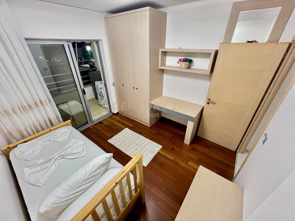 QIRA, APARTAMENT MODERN 2️⃣➕1️⃣ me PAMJE FANTASTIKE ☘️, DINASTIA / RRUGA KOSOVARËVE‼️