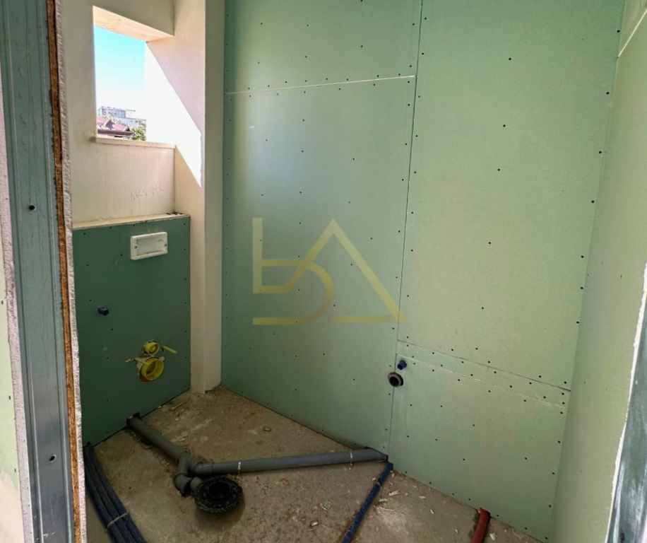 JEPET ME QIRA KATI I DYTË I NDËRTESËS – SAUK, TIRANË