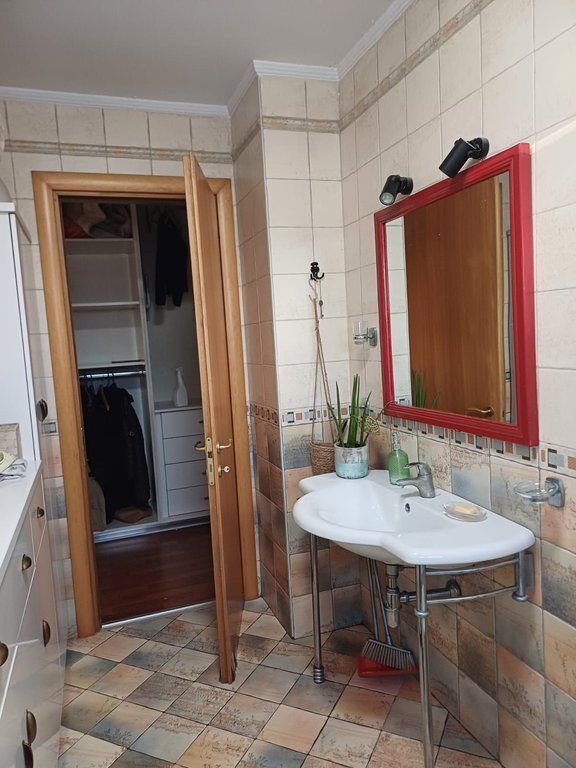 Zogu i Zi, offriamo in affitto un Appartamento Moderno 2+1+2 - Vicino al Centro Commerciale Ring! 800 € /Mese