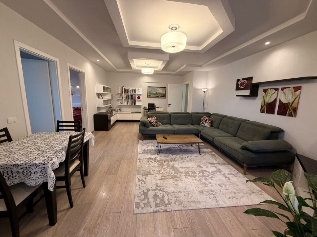 Apartament 2+1 per shitje, Parku Olimpik, Komuna e Parisit !