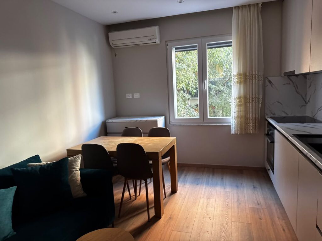 JEPET ME QIRA APARTAMENT 2+1, RRUGA VASO PASHA, TIRANE
