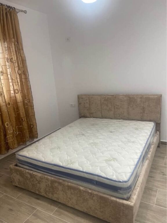 SHTEPI ME QERA 1+1 + PARKIM - SAUK I VJETER, TIRANE
