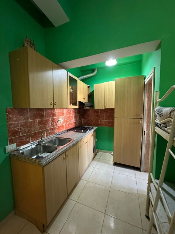 Garsonierë me Qira - Qytet Studenti Sipërfaqe totale: 35 m² !
