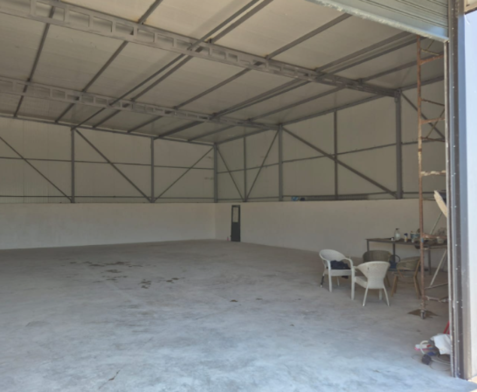 MAGAZZINO IN AFFITTO 235 m² | PRUSH, TIRANA