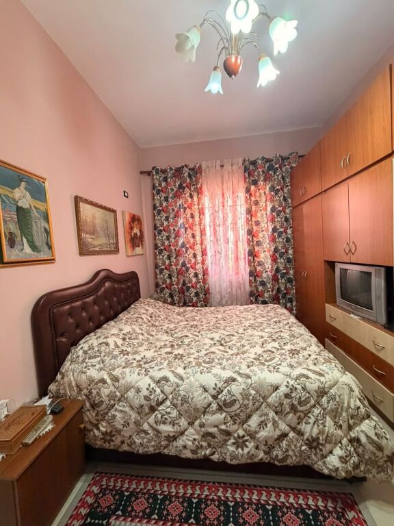  LISTIM I RI | APARTAMENT 2+1+2 PËR SHITJE – FRESK, TIRANË