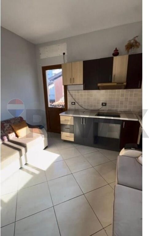 Apartment - For Rent - Paris Commune