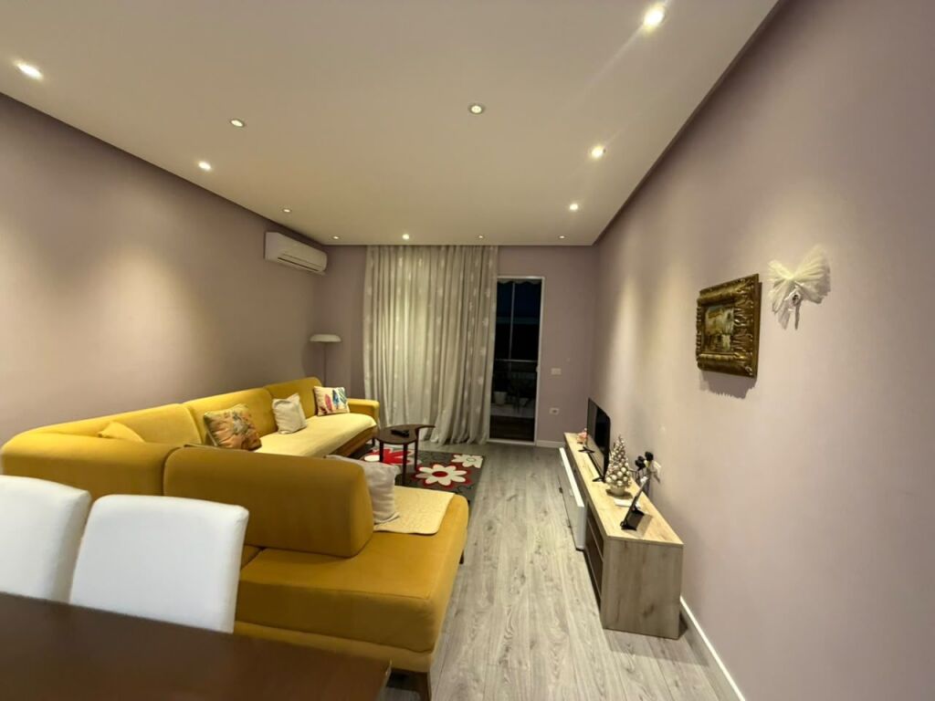 Apartament 2+1+2 m qira, Fresk