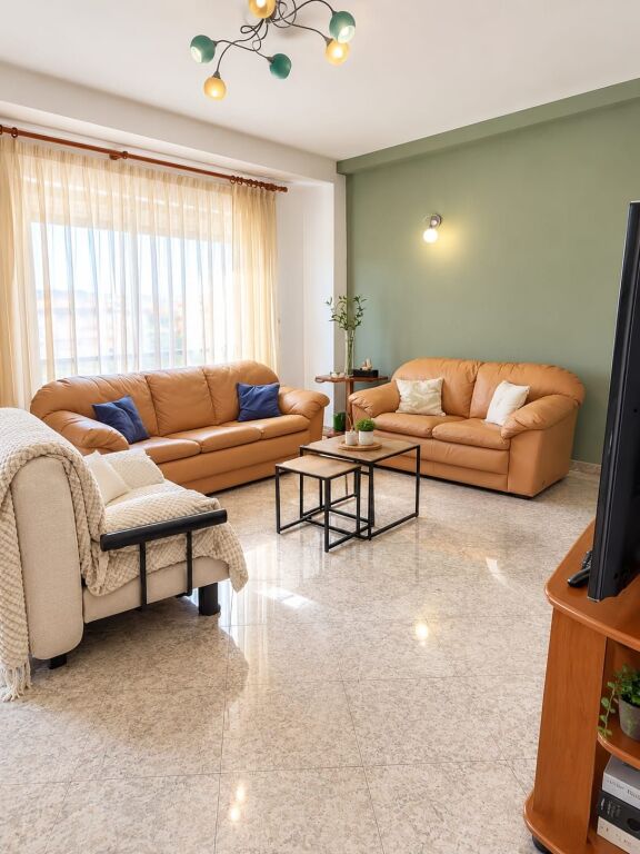 # FOR RENT: 1+1 📍Pazari i Ri (Opposite Neptun) – 67,000 ALL/Month – Full Sun Exposure 🌞 – New Building – 9th Floor – 90 m² || Premium Location in Pazari i Ri 🔥