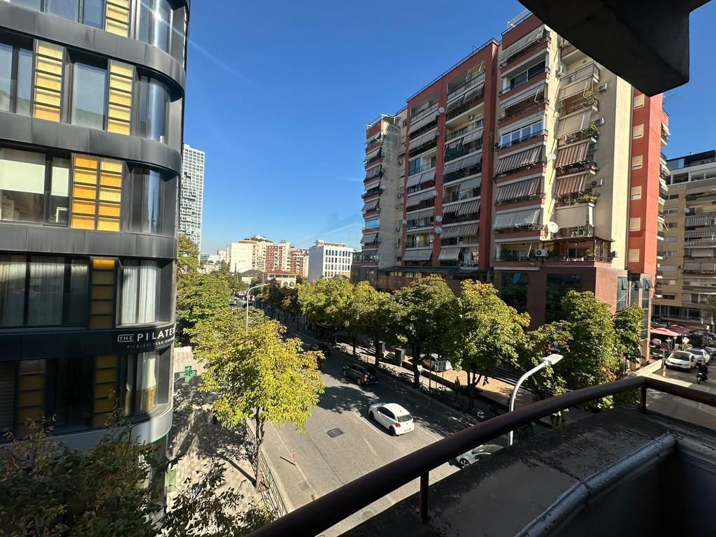 For rent, office space, Elbasan Street, Tirana.