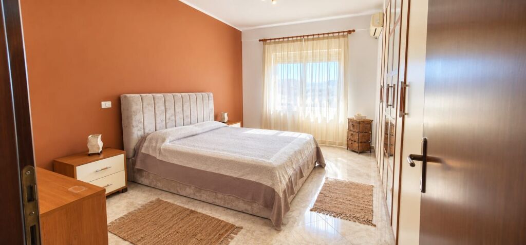# FOR RENT: 1+1 📍Pazari i Ri (Opposite Neptun) – 67,000 ALL/Month – Full Sun Exposure 🌞 – New Building – 9th Floor – 90 m² || Premium Location in Pazari i Ri 🔥