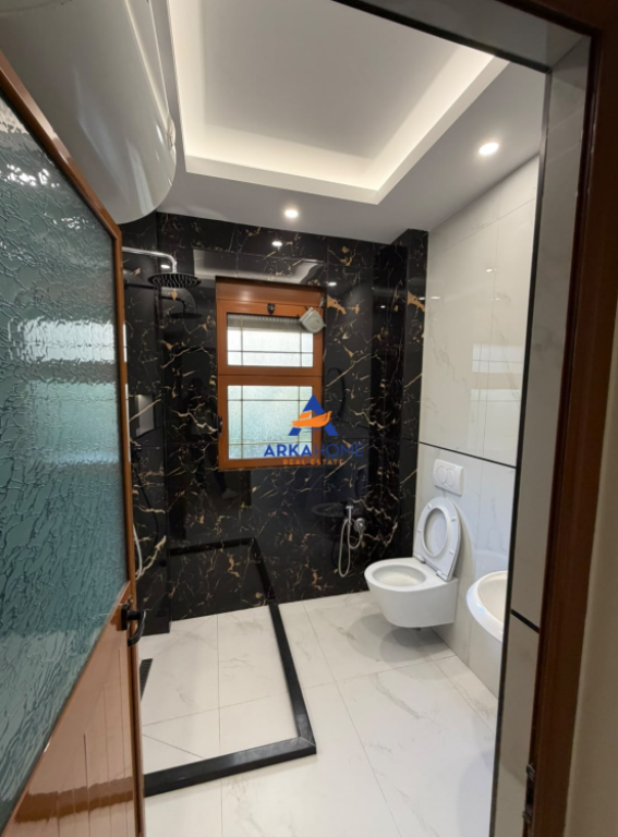 JEPET ME QERA APARTAMENT 1+1 "VILAT AMERIKANE " 40.000 LEKE