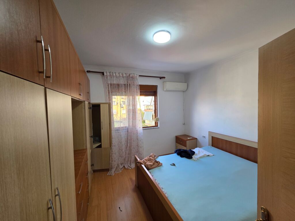 📍Pran Rrugës Irfan Tomini Shitet Apartament 1+1