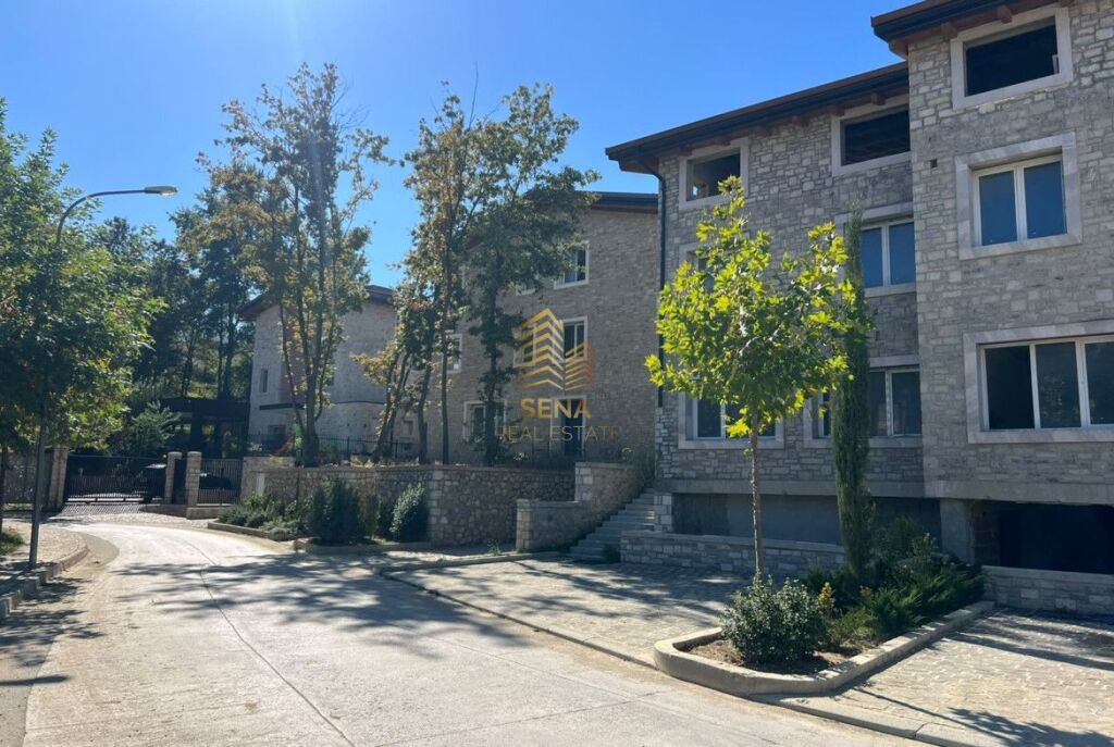 Okazion, Shitet Apartament 2+1+2+Blk+D, Secret Garden Residence, 212.000 Euro