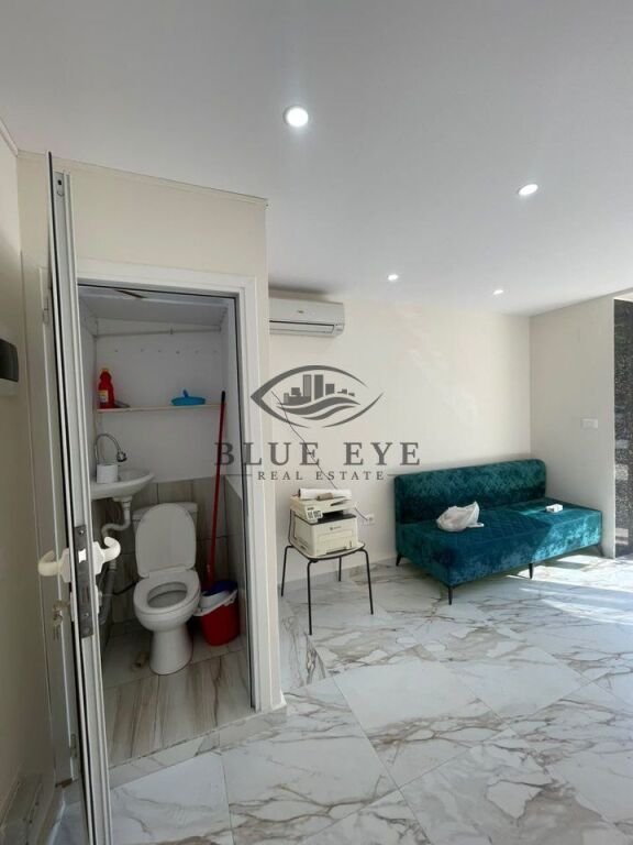 Business Premises for Rent on Main Beach Road, Durrës!