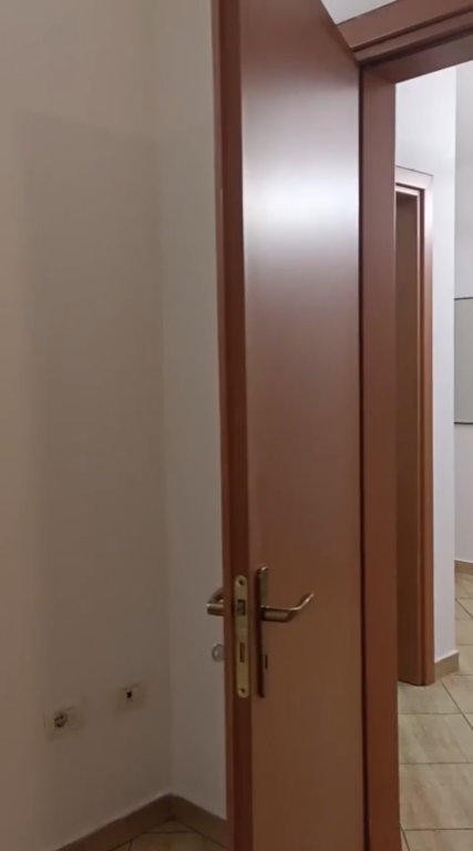 Apartament 2+1 per qera ne Fresk !