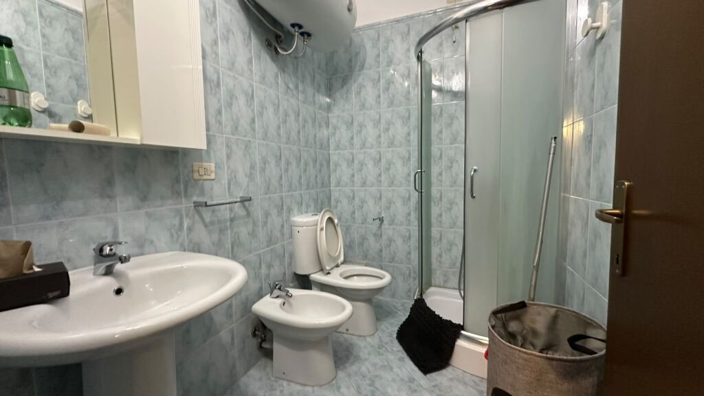 Apartament 1+1 per qira tek Pazari i Ri
